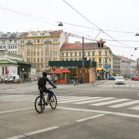 Backpacker Apartment Schoenbrunn Wenen Buitenkant foto