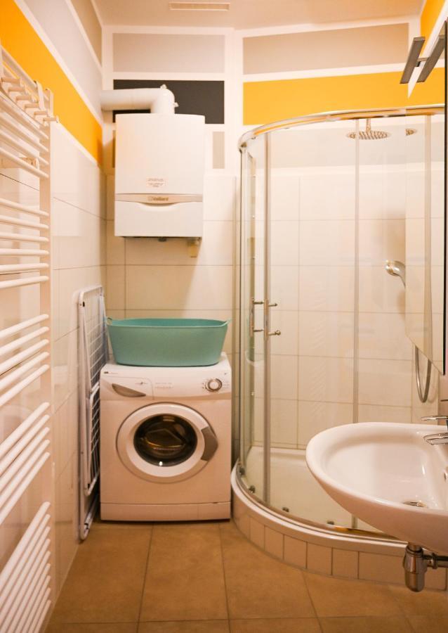 Backpacker Apartment Schoenbrunn Wenen Buitenkant foto